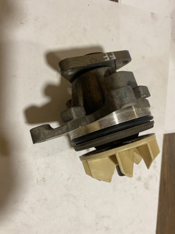 FORD 4S4Z8501E Помпа в наличии Каменское