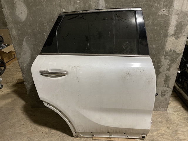 Дверь задняя, правая 77004C6000 HYUNDAI