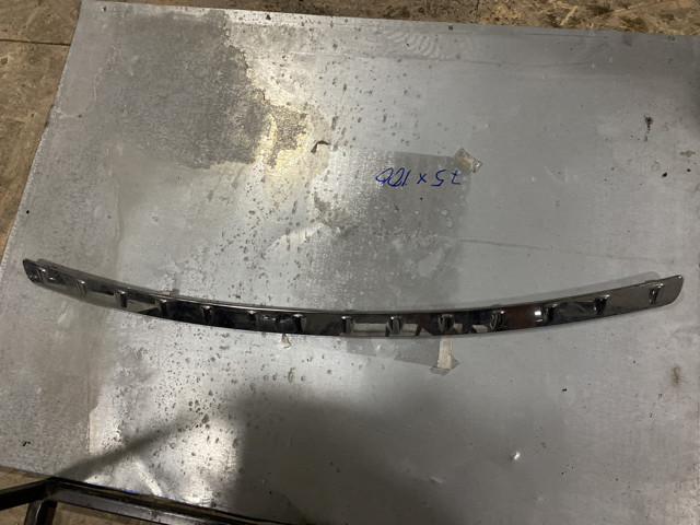 Накладка бампера заднего, верхняя защитная A1568850011 MERCEDES
