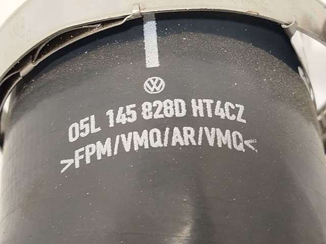 05L145762D VAG Патрубок воздушный, выход из турбины/компрессора (наддув) купить в Павлоград