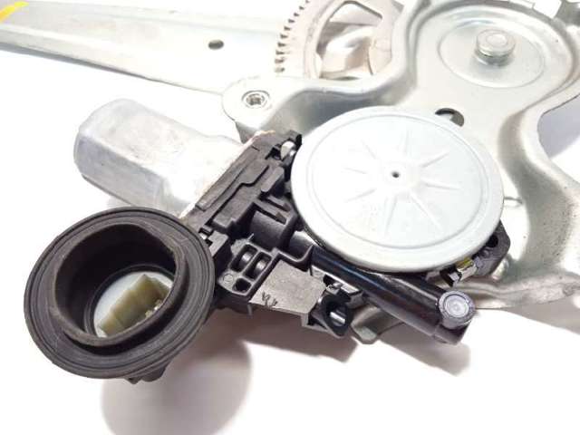 0620401760 TOYOTA Мотор стеклоподъемника двери передней правой купить в Харьков