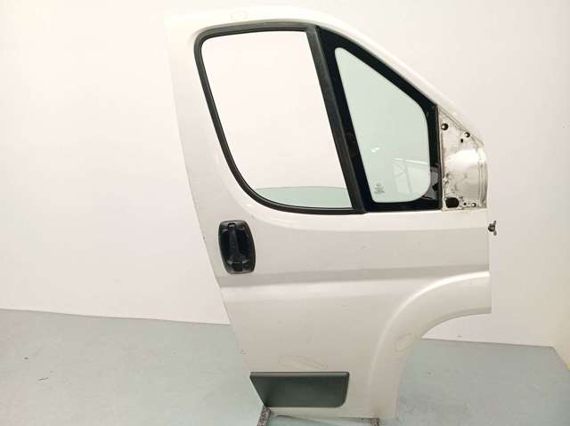 FIAT 1364512080 Дверь передняя правая в наличии Винница