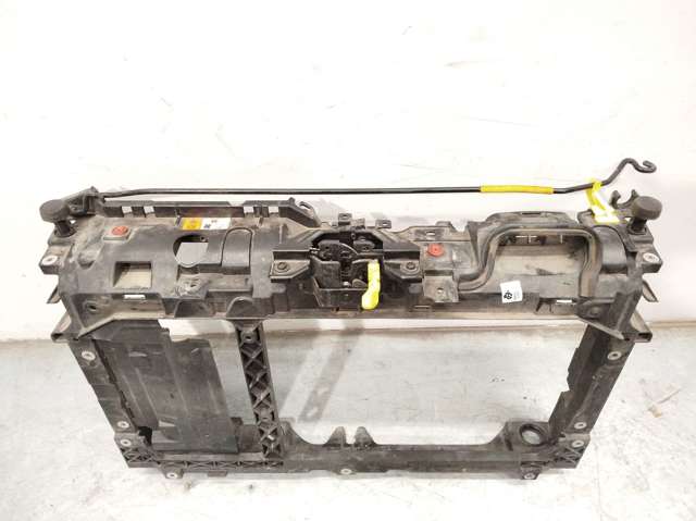 FORD 1800028 Рамка радиатора в наличии Ровно