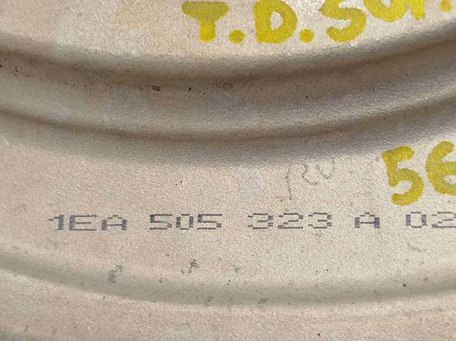 1EA505323A VAG Рычаг задней подвески верхний левый/правый купить в Николаев