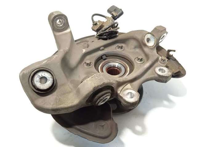 2053500241 MERCEDES Цапфа задняя правая купить в Кривой Рог