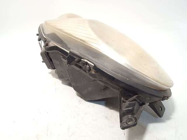 26010BC500 NISSAN Правая фара купить в Ирпень