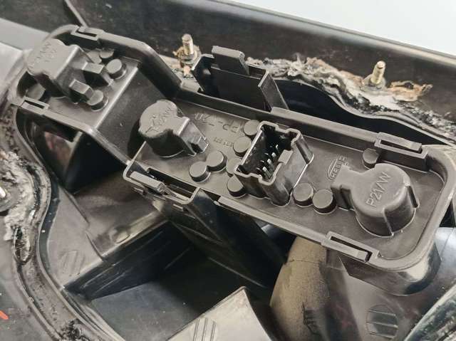 26550BN025 NISSAN Фонарь задний правый купить в Черкассы