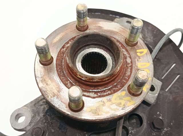 SUBARU 28012FC020 Цапфа передняя правая в наличии Черновцы