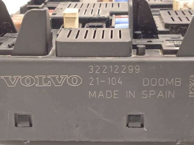 VOLVO 31473772 Блок предохранителей в наличии Львов