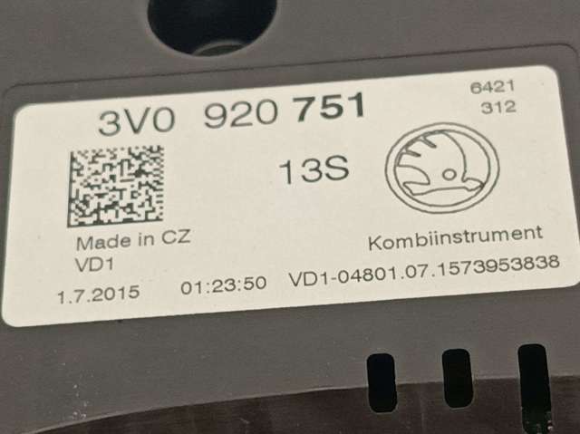 VAG 3V0920751 Панель приборов в наличии Николаев