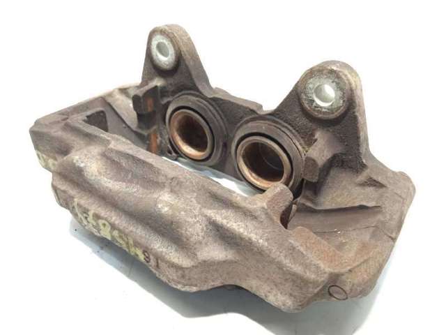 TOYOTA 4773060261 Суппорт тормозной передний правый в наличии Николаев