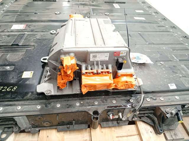 4KE915911BG Батарейный модуль электромобиля купить Полтава
