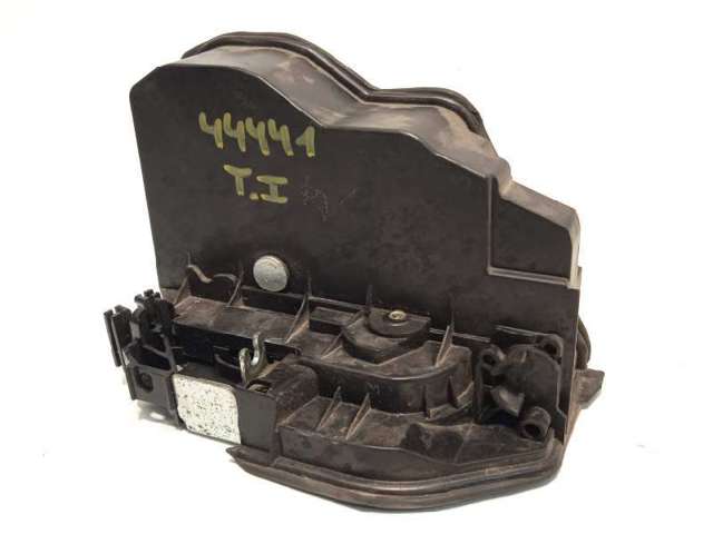 51227318417 BMW Замок двери задней левой купить в Ровно