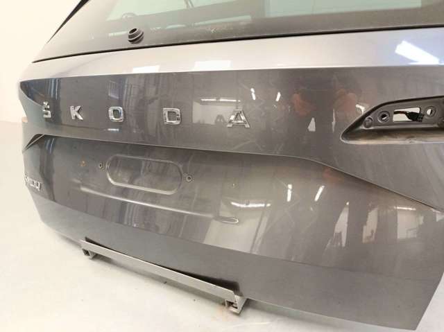 VAG 57A827023A Дверь задняя (багажная 3/5-я (ляда) в наличии Запорожье