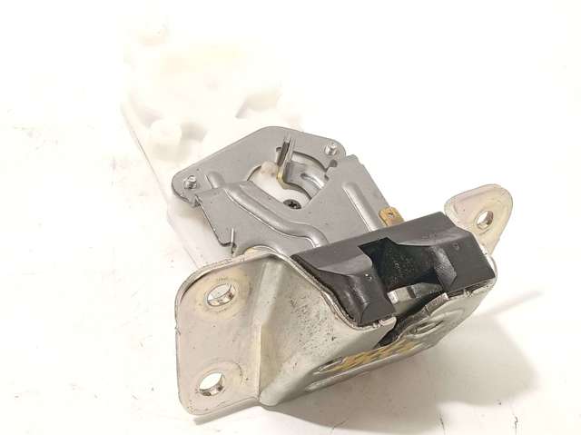 5808A067 MITSUBISHI Замок багажника купить в Ирпень