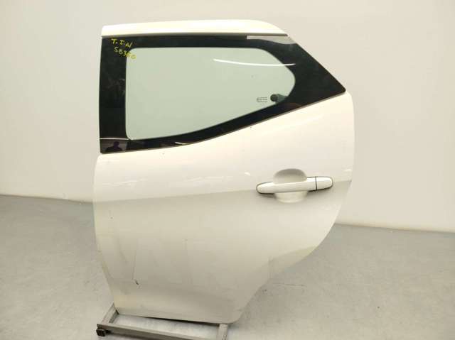 670040H030 TOYOTA Дверь задняя левая купить в Днепр