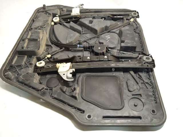 CHRYSLER 68030718AA в наличии Львов