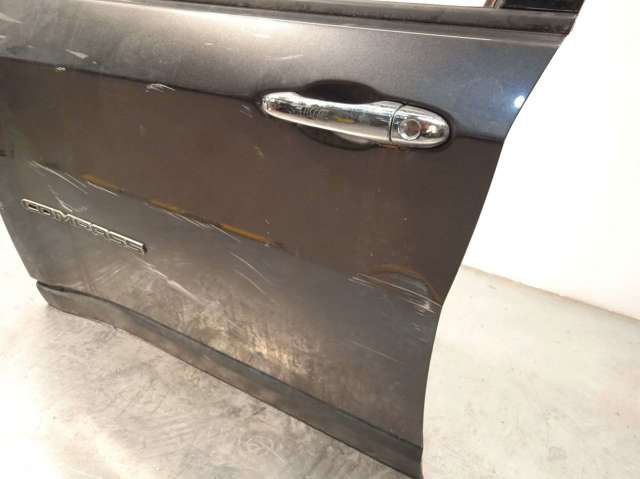 CHRYSLER 68242543AA Дверь передняя левая в наличии Полтава