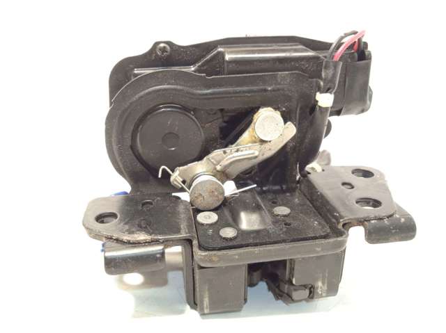 6935047010 TOYOTA Замок багажника купить в Киев
