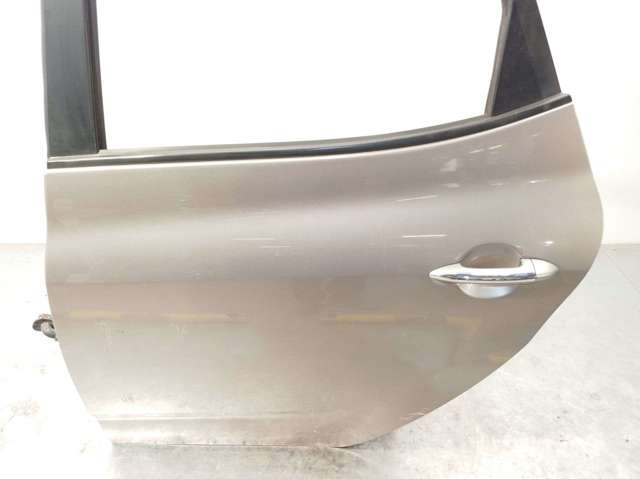 HYUNDAI 770031K000 Дверь задняя левая в наличии Черкассы