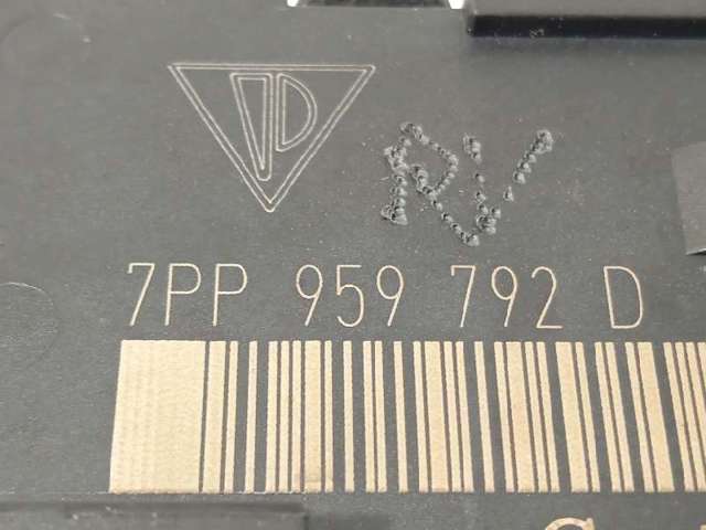 PORSCHE 7PP959792D в наличии Тернополь