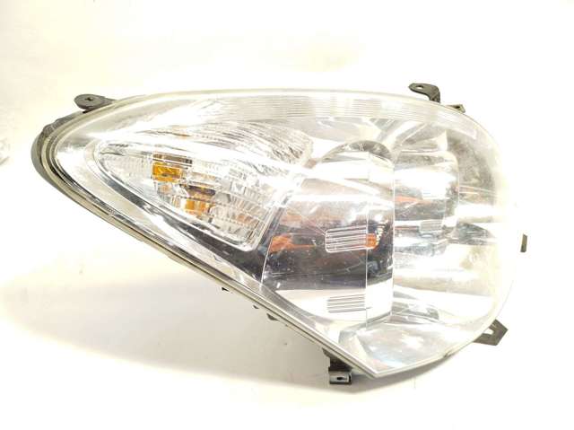 811300F060 TOYOTA Правая фара купить в Сумы