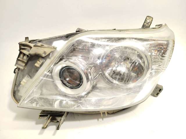 8117060E00 TOYOTA Левая фара купить в Ирпень