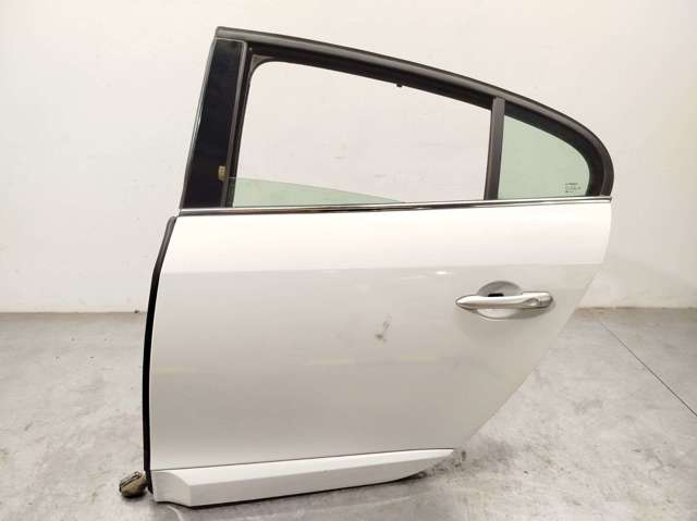 821011173R RENAULT Дверь задняя левая купить в Украина