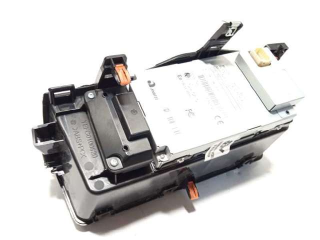 861C048030 TOYOTA Станция для беспроводной зарядки купить в Кривой Рог