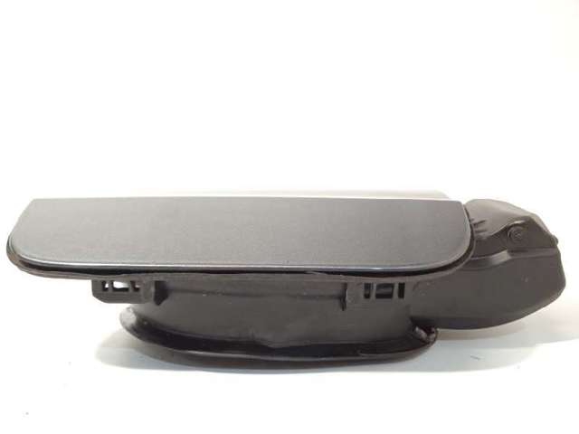 VAG 8T0809906 Корпус заливной горловины топливного бака в наличии Чернигов