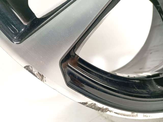 VAG 8V0601025BL Диски колесные литые (легкосплавные, титановые) в наличии Днепр