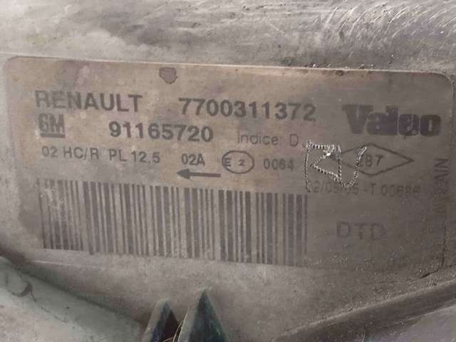 RENAULT 91165720 Правая фара в наличии Черновцы