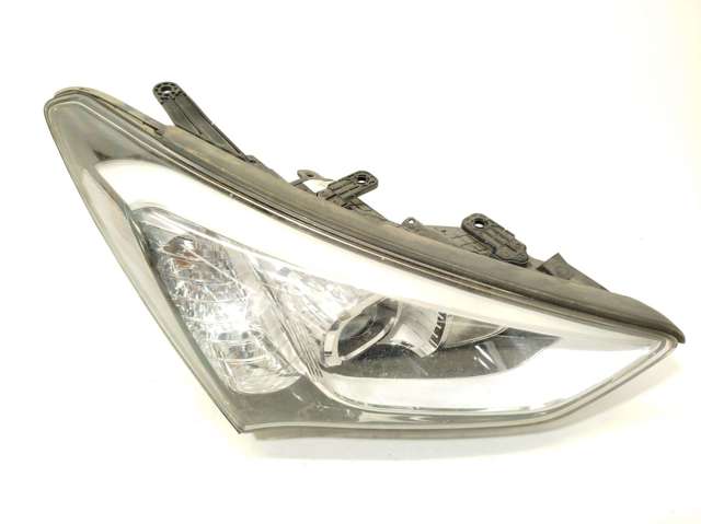 921012W126 HYUNDAI Левая фара купить в Черновцы
