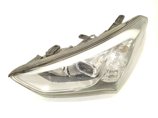 921022W126 HYUNDAI Правая фара купить в Кривой Рог