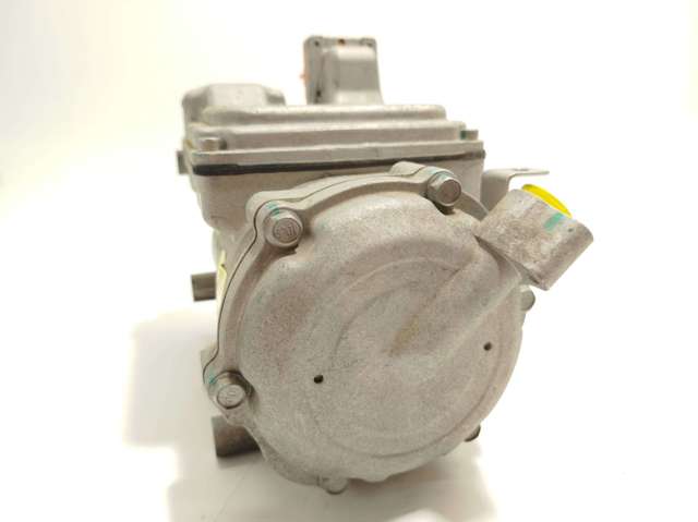 926007596R RENAULT Компрессор кондиционера купить в Львов