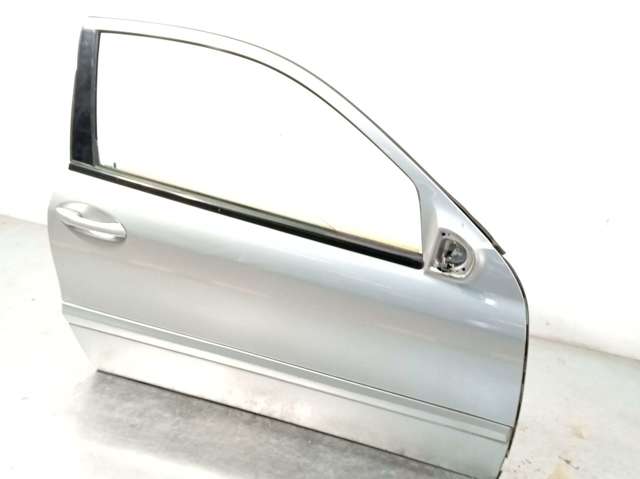 A2037200605 MERCEDES Дверь передняя правая купить в Одесса