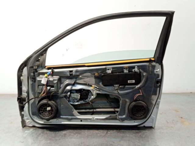 A2037200605 MERCEDES Дверь передняя правая купить в Павлоград