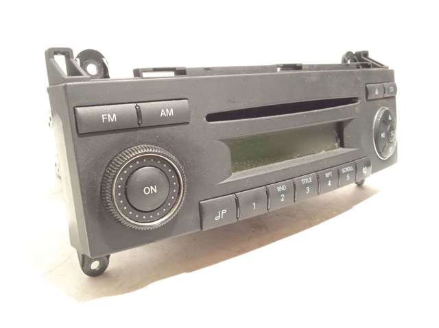MERCEDES A9068200079 Магнитола в наличии Львов