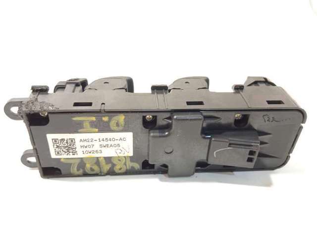 LAND ROVER LR013883 Кнопочный блок управления стеклоподъемником передний левый в наличии Одесса