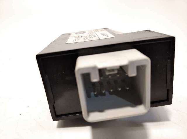 LR079063 LAND ROVER купить в Ирпень