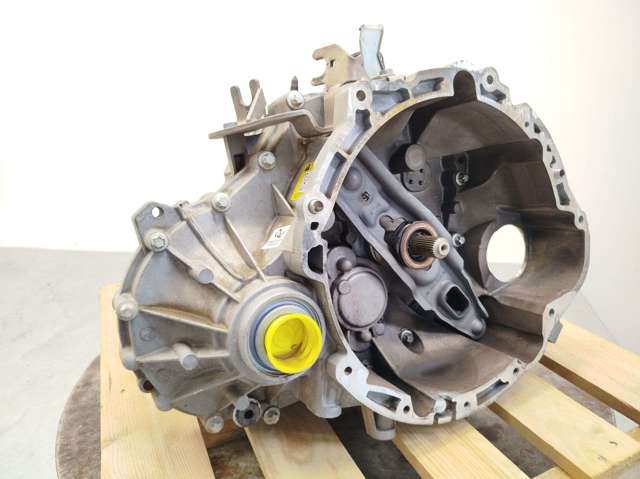MITSUBISHI MN130195 КПП в сборе (механическая коробка передач) в наличии Львов