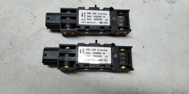 HYUNDAI 959202E000 Датчик удара в наличии Ровно