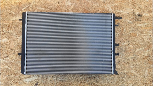 NISSAN 214604BA0A Радиатор в наличии Одесса