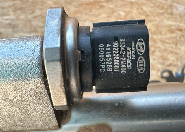 Манометры 353422M400 HYUNDAI