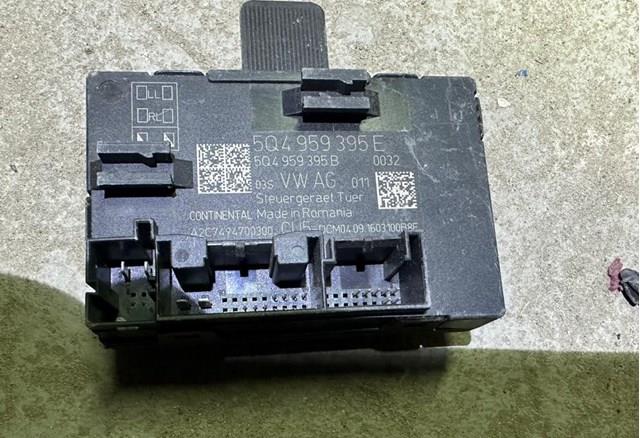 Блок комфорта задней двери 5Q4959395E VAG