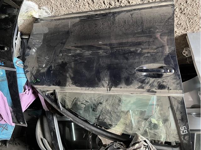 Пассажирская передняя дверь 6700130850 TOYOTA