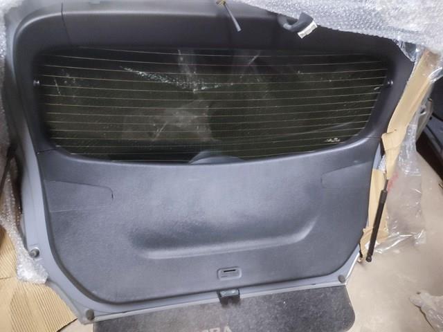 Обивка двери задка кузова 81750J9000TRY HYUNDAI