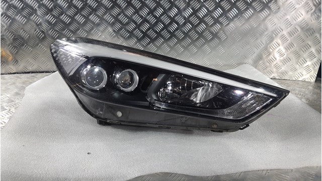 92102D7000 HYUNDAI Правая фара купить в Украина