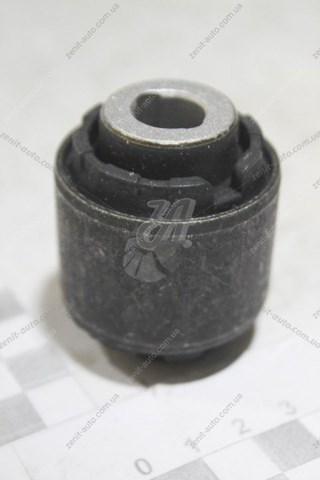 Полиуретановый сайлентблок заднего верхнего рычага 55138S1000 HYUNDAI