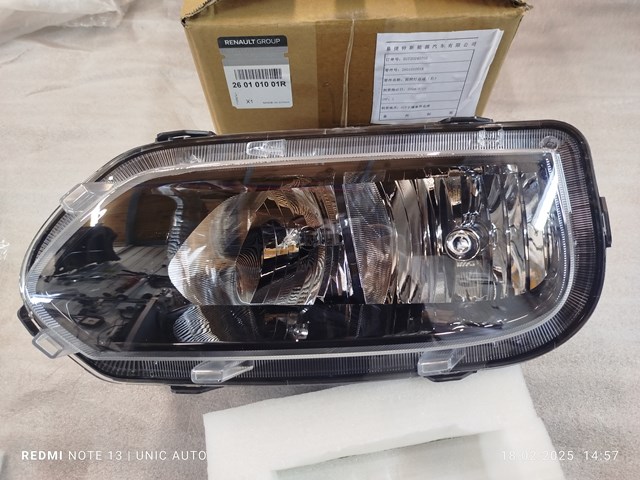 Правая блок фара 260101001R RENAULT